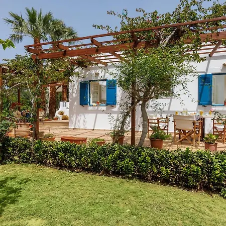 Holiday home In The Garden