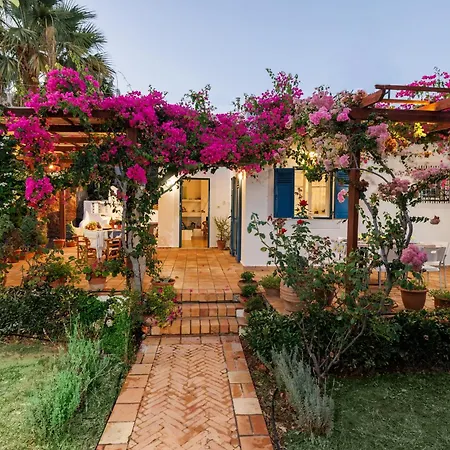 Holiday home In The Garden